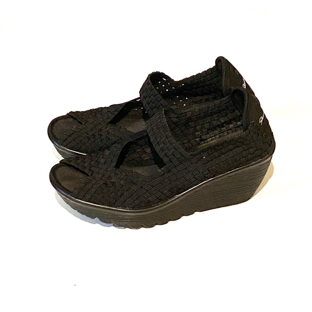 Sketchers memory foam comfort shoes - Picture 2 of 5